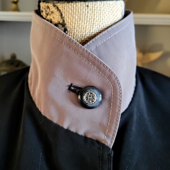 Vintage Regent Park Womens Long Black Coat With Unique Button Detail- SZ 10 - Picture 5 of 9